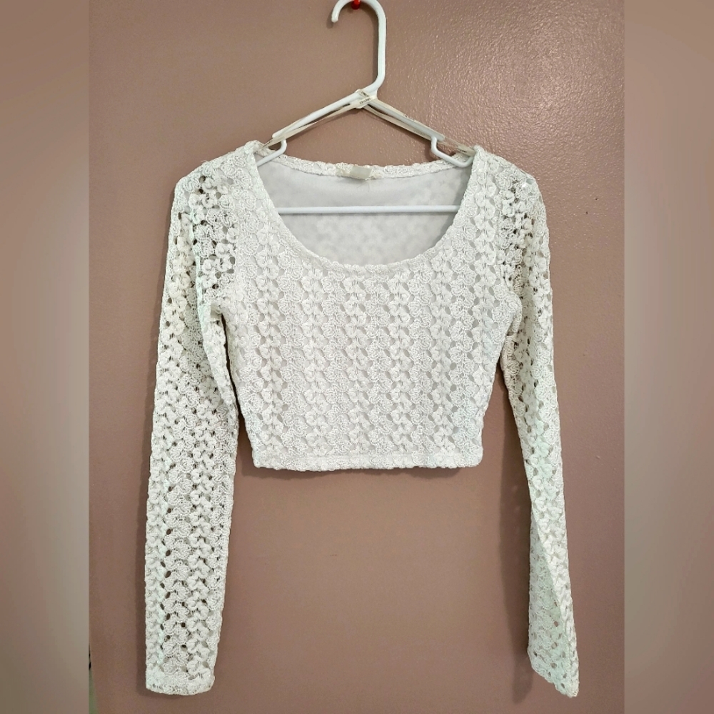F21 Festival Outfit crop top, small 2 layers lacey top, long sleeve
